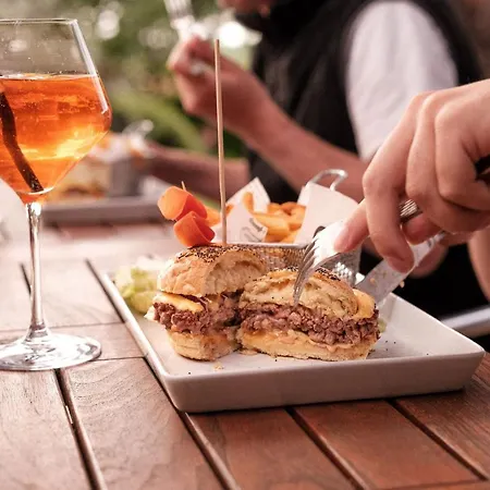 Slow Village Seveilles - Perigord Valades