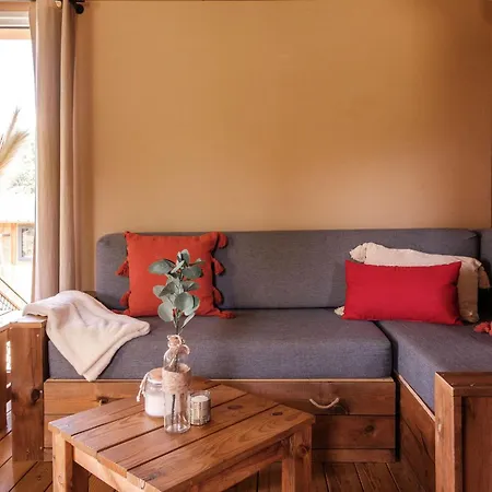 Slow Village Seveilles - Perigord 5* Valades